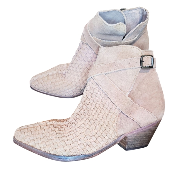 Free People Leather Booties 39 8.5 /9 - Picture 1 of 12
